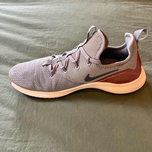 Nike Free running shoes size 9 - Picture 3 of 7